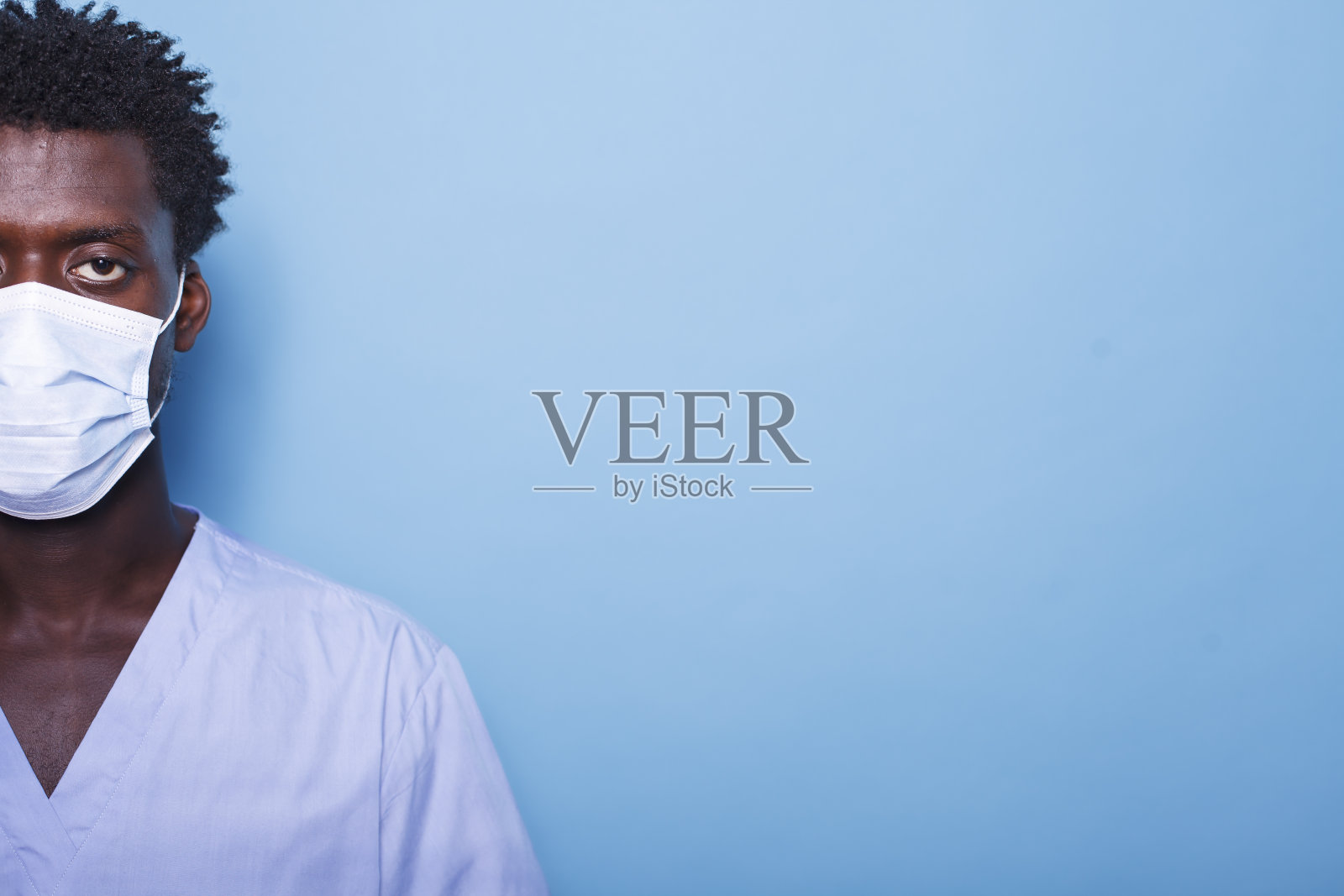 戴口罩者的脸照片摄影图片