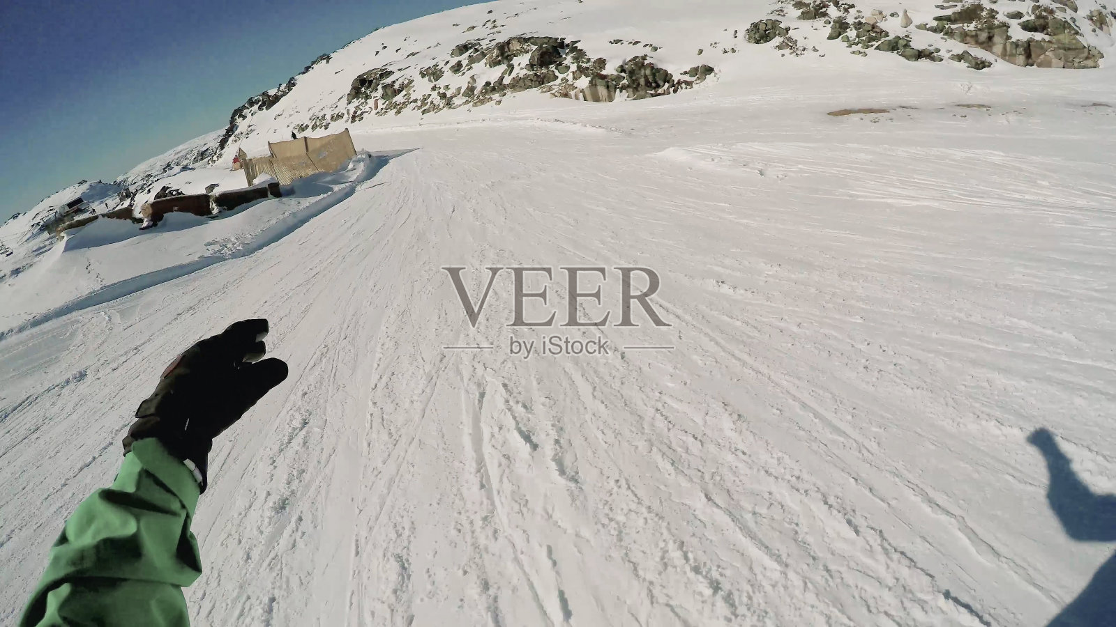 在山上滑雪照片摄影图片