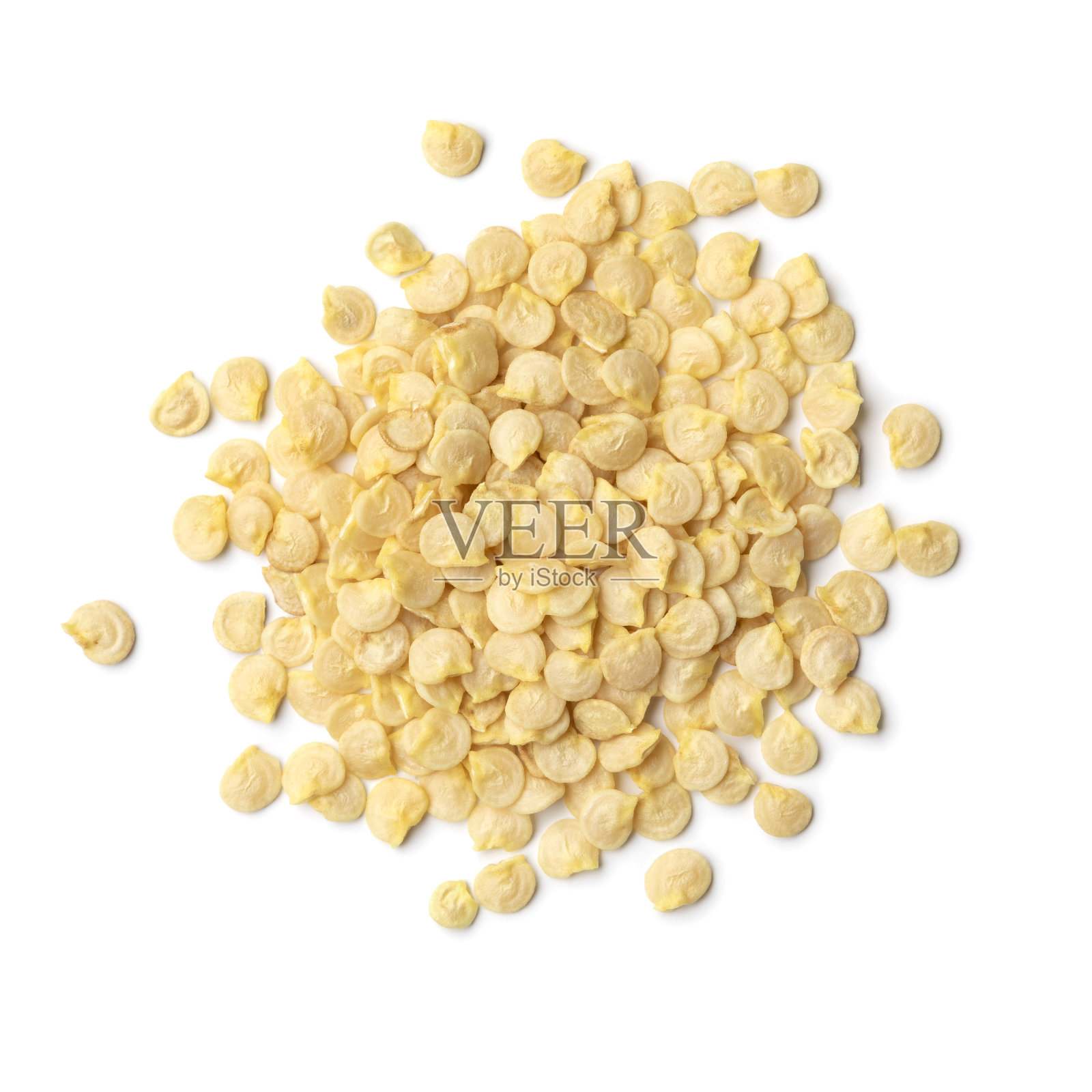 红色灯笼椒的一堆种子，孤立在白色背景上照片摄影图片