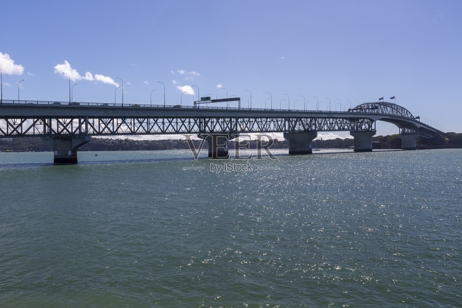 新西兰奥克兰的奥克兰海港大桥照片摄影图片