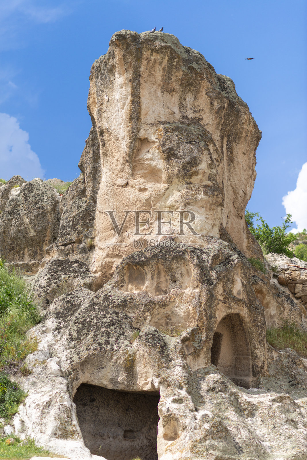 观赏弗里吉亚山谷的岩层和古石墓照片摄影图片