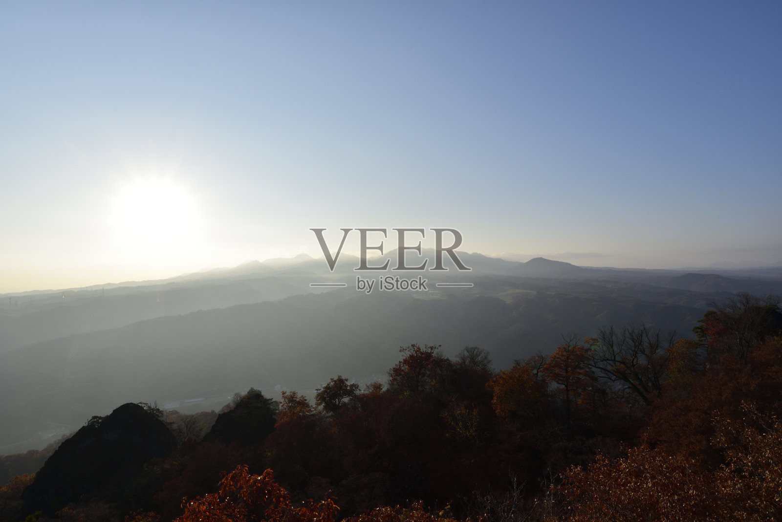 攀登岩壁山，群马县，日本照片摄影图片