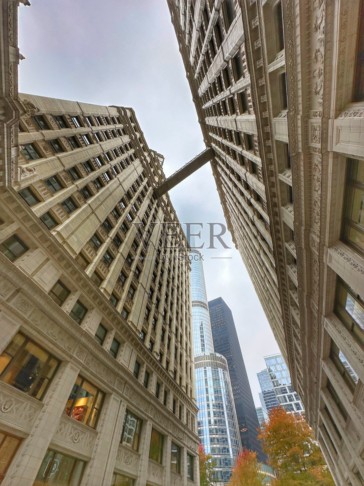 从下面看芝加哥建筑照片摄影图片