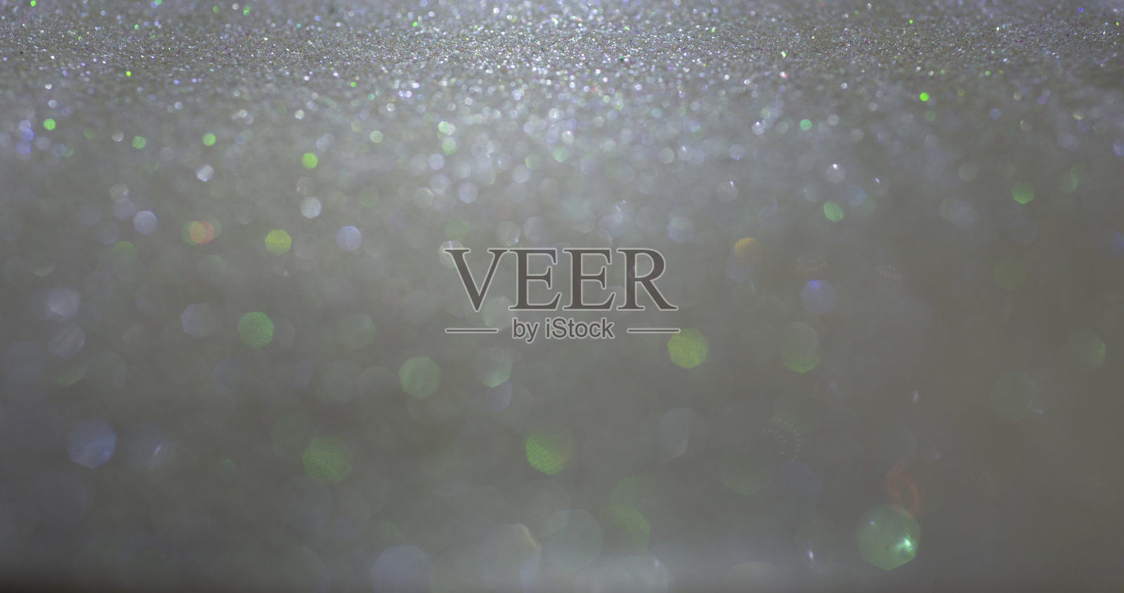 图形资源，绿色闪闪发光的水晶光在一个白色的背景照片摄影图片