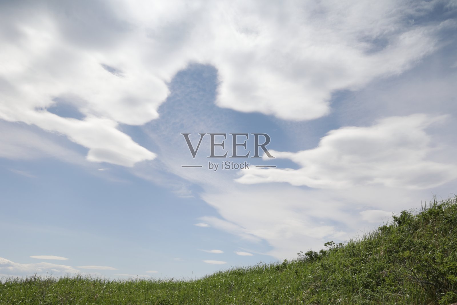 日本北海道小清水上空的云景照片摄影图片