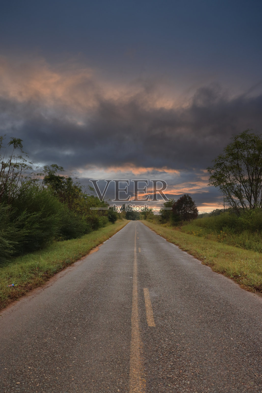 寂寞公路照片摄影图片
