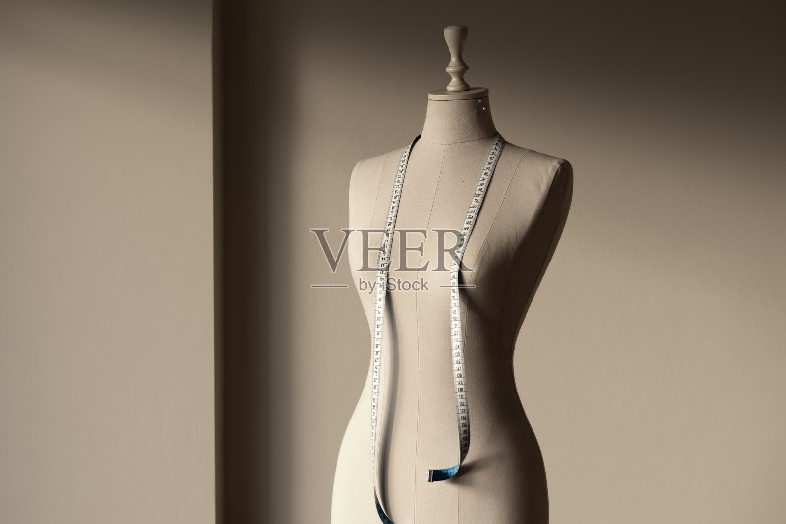 女裁缝的人体模型照片摄影图片