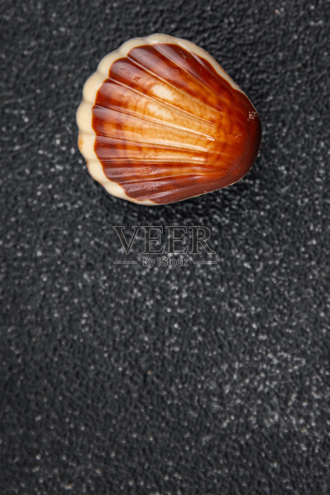 贝壳、糖果、巧克力、甜点、吃正餐、吃零食、桌上复制空间食品照片摄影图片