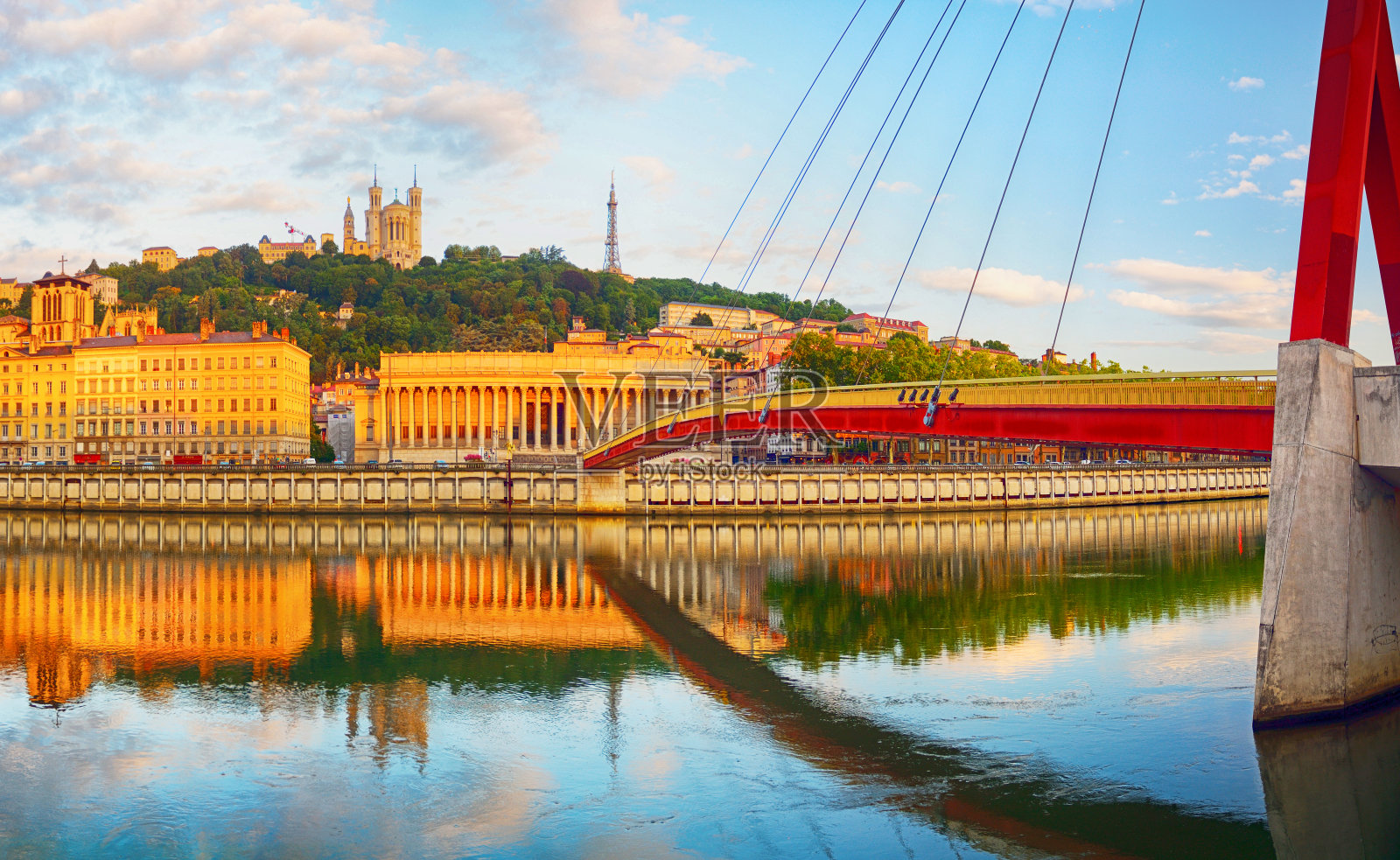 日出时的里昂全景照片摄影图片