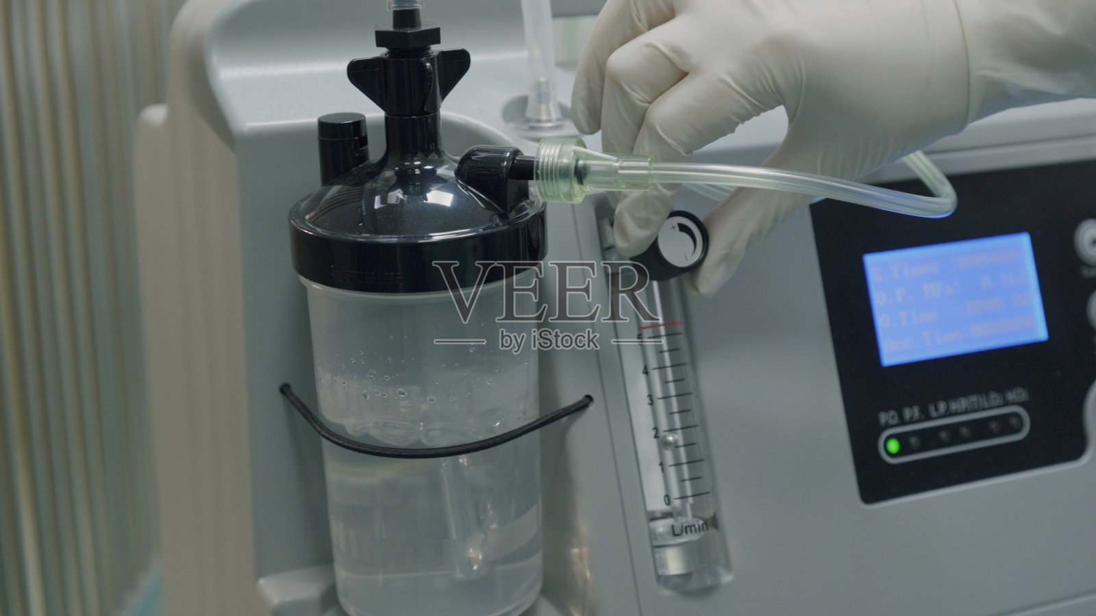 氧气浓缩器。兽医诊所设备。现代医疗设备照片摄影图片