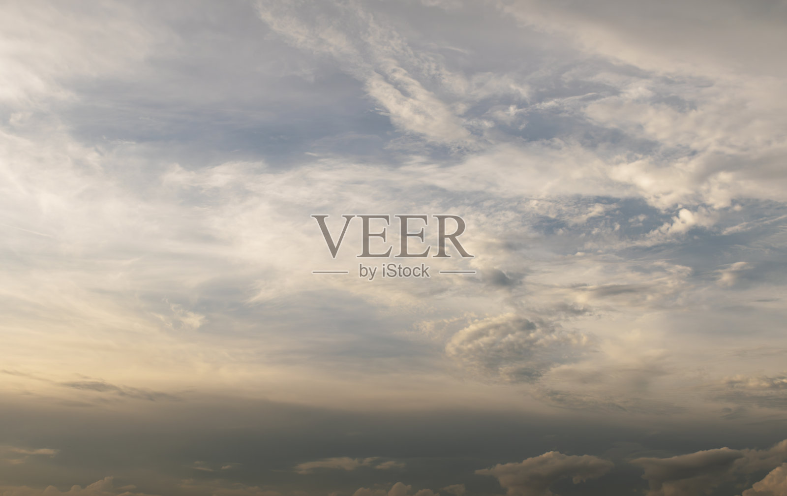 日出时的云景背景照片摄影图片