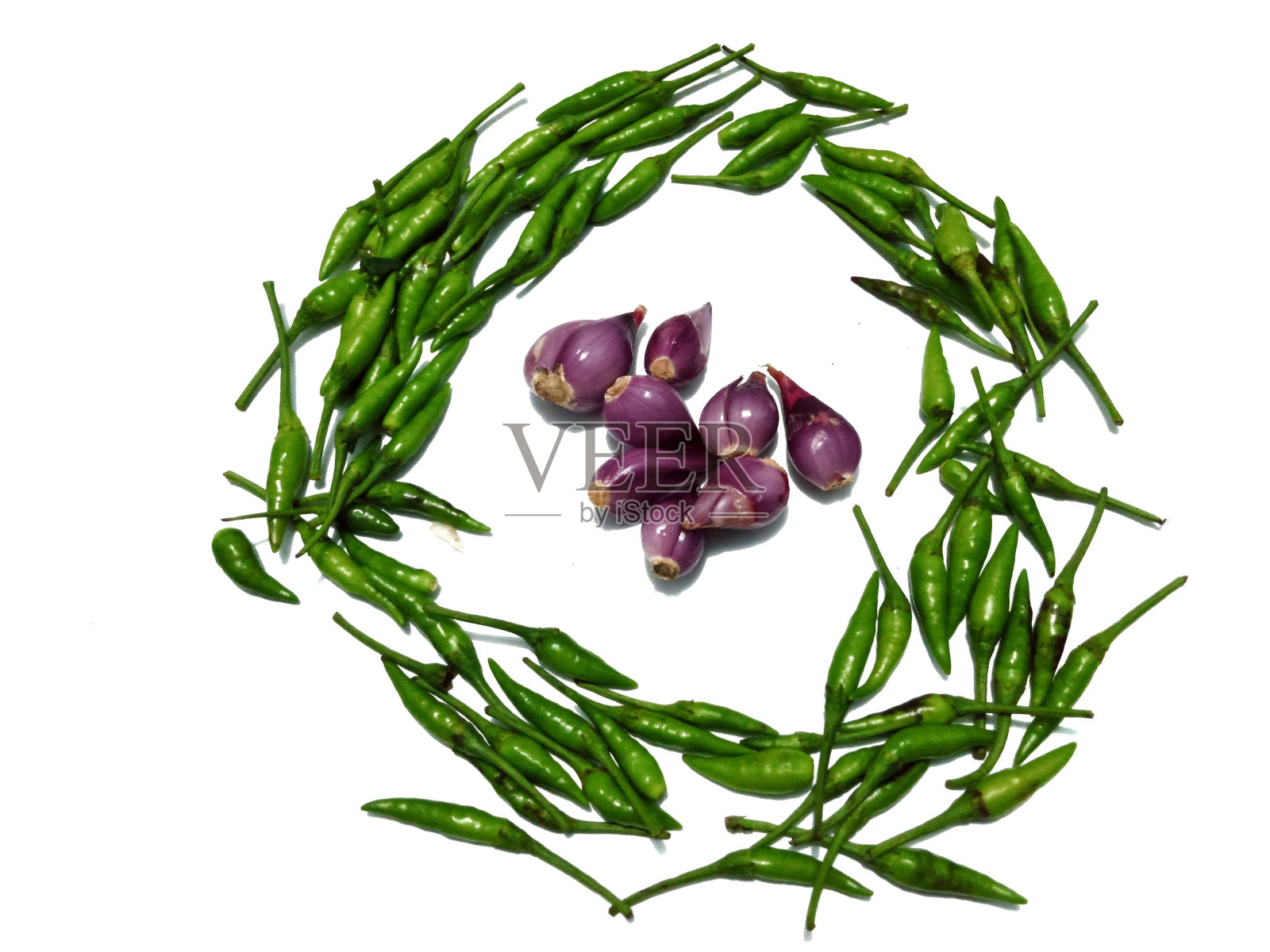 红洋葱和绿辣椒的概念图照片摄影图片