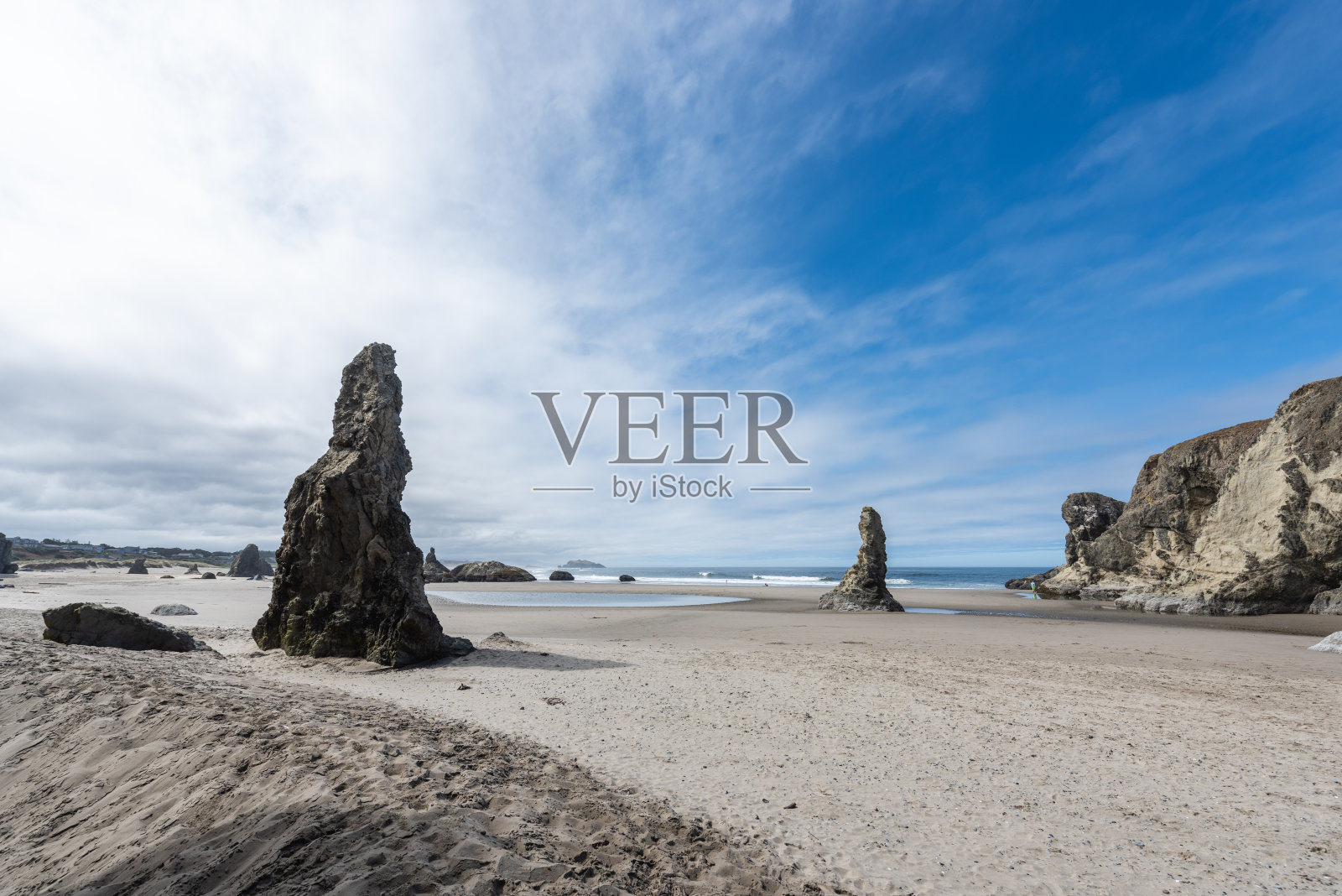 俄勒冈海岸的班顿海滩照片摄影图片