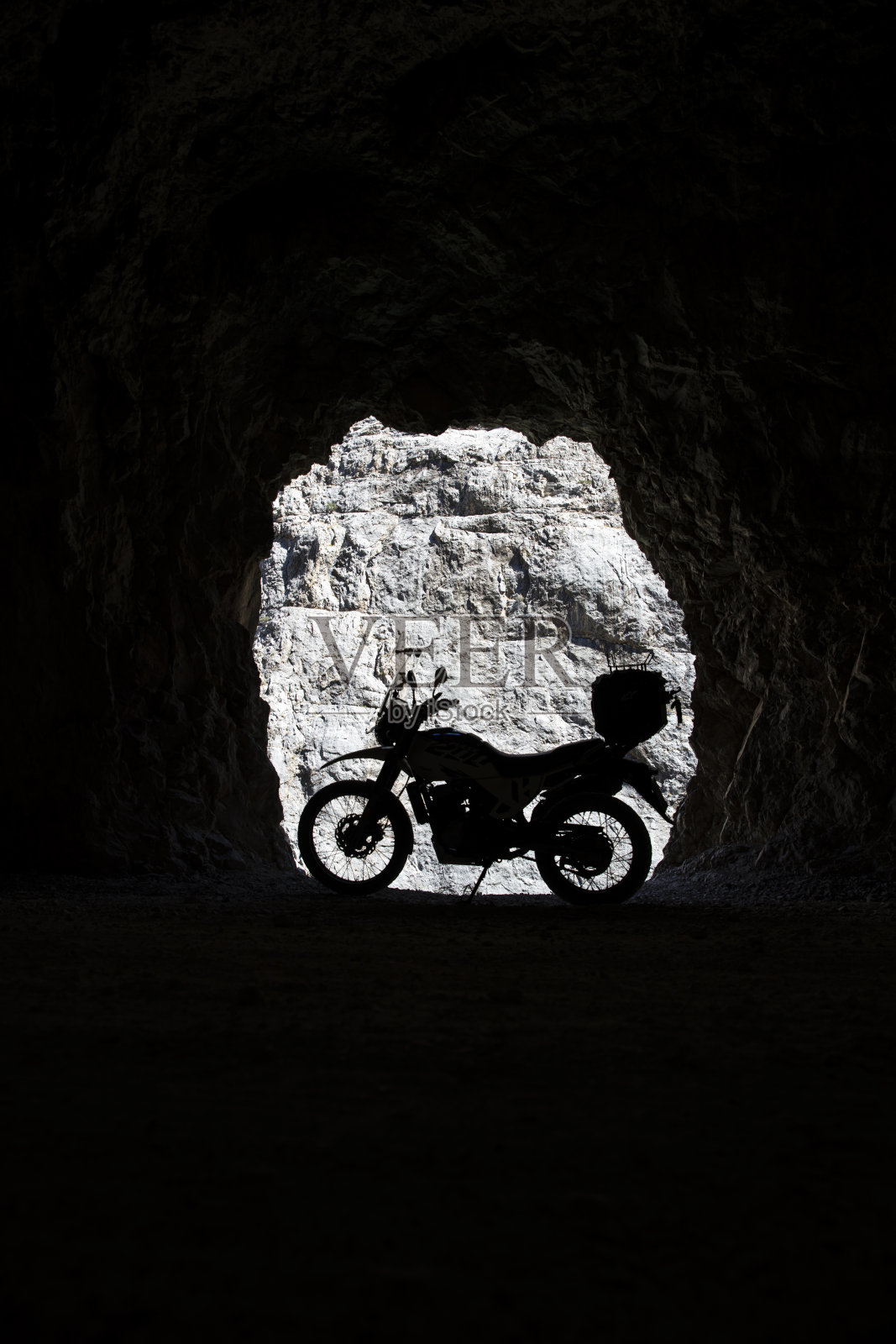 黑暗峡谷(土耳其语;Karanlık Kanyon)在Kemaliye。清晨的黑暗峡谷。土耳其旅游。Kemaliye, Erzurum，土耳其照片摄影图片