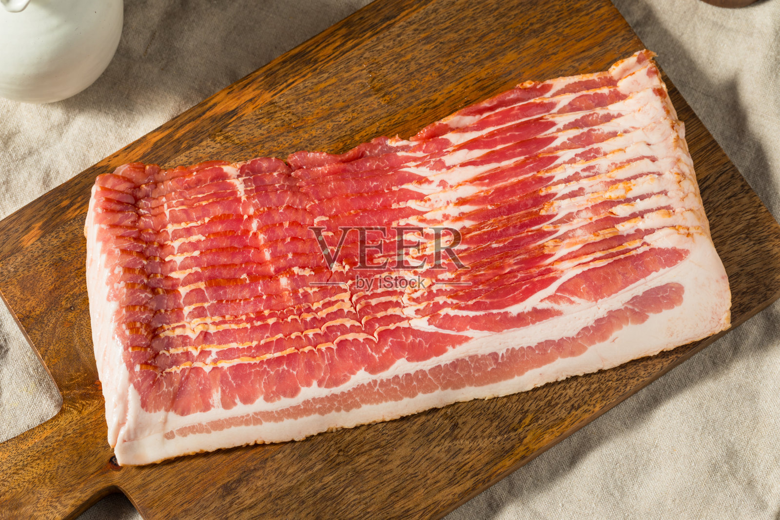 红色有机生培根照片摄影图片