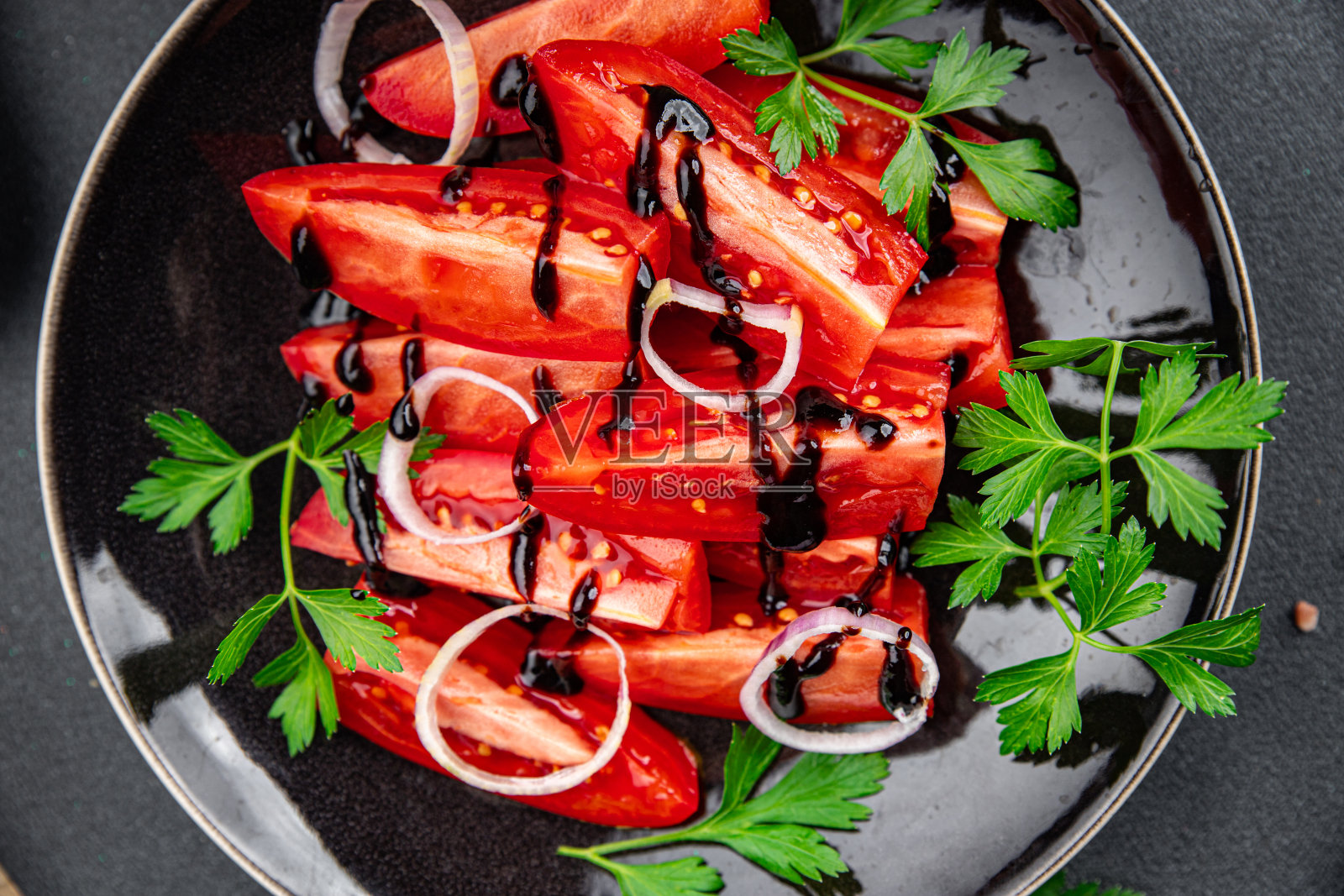番茄沙拉新鲜美味健康饮食烹饪开胃菜餐食品小吃桌上复制空间食品照片摄影图片
