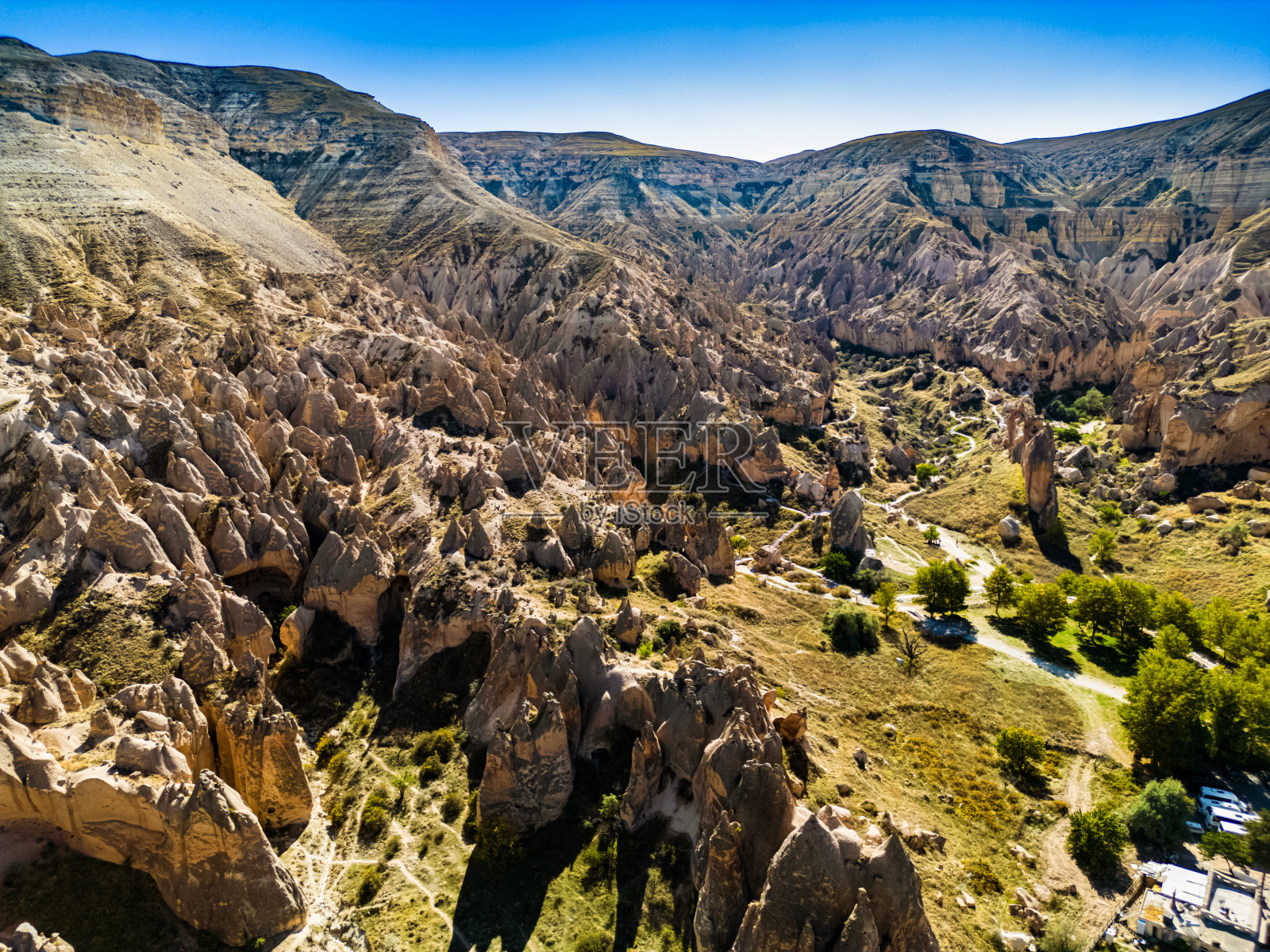 土耳其卡帕多西亚的泽尔韦山谷照片摄影图片