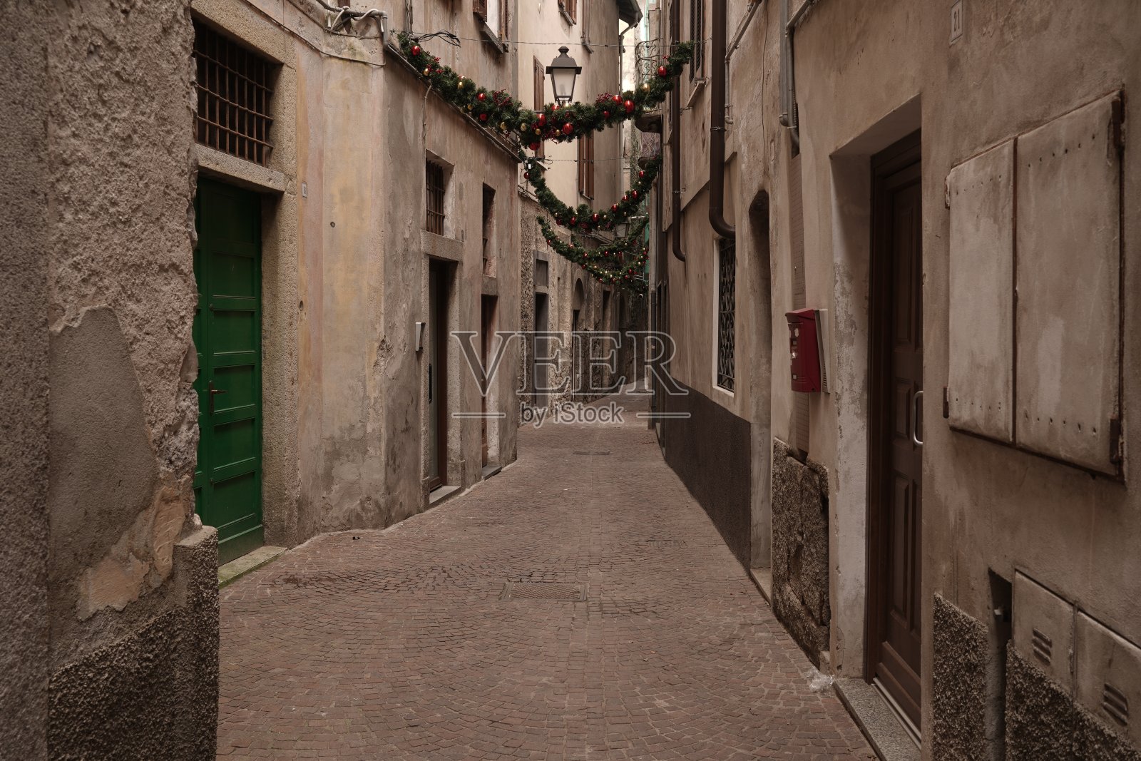意大利的一条小巷照片摄影图片