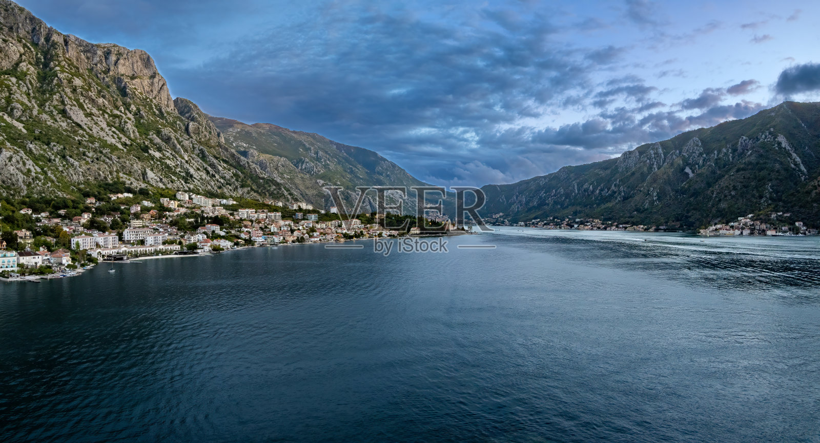 科托尔湾，黑山亚得里亚海海岸照片摄影图片