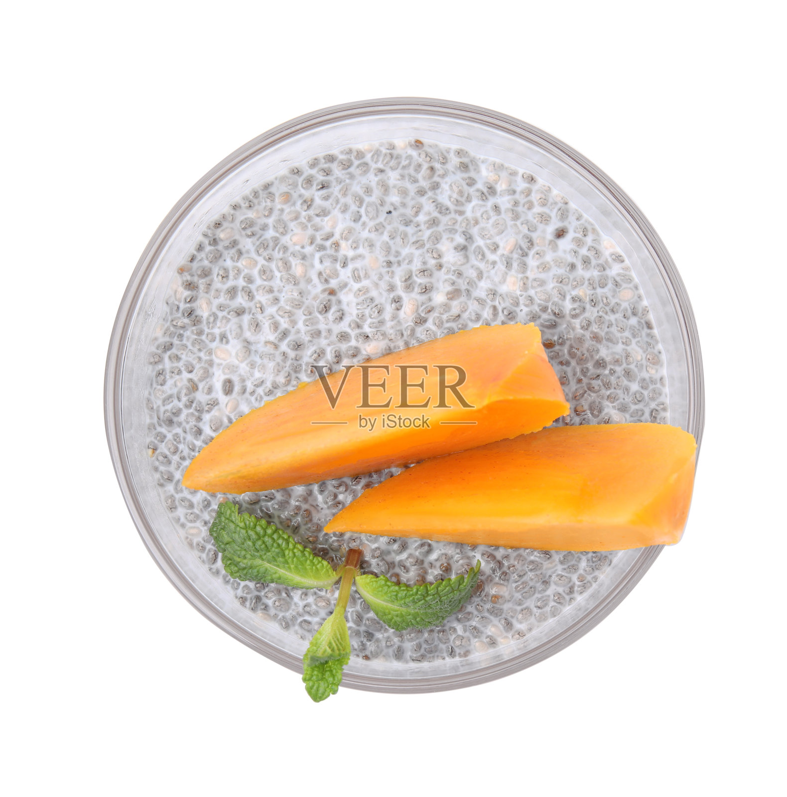 美味的甜点与柿子和奇亚籽隔离在白色，俯视图照片摄影图片