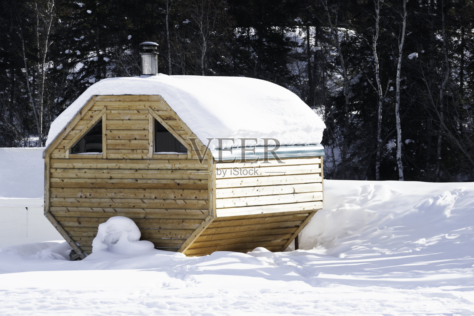 在奴湖蒸桑拿，耶洛奈夫，加拿大照片摄影图片