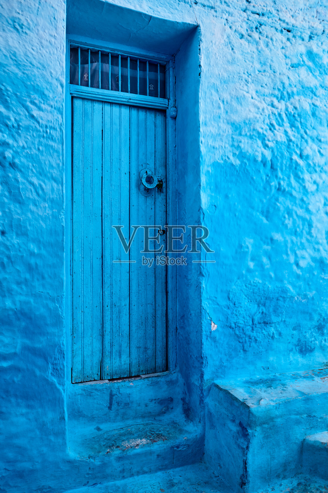 摩洛哥舍夫沙万的蓝色门照片摄影图片