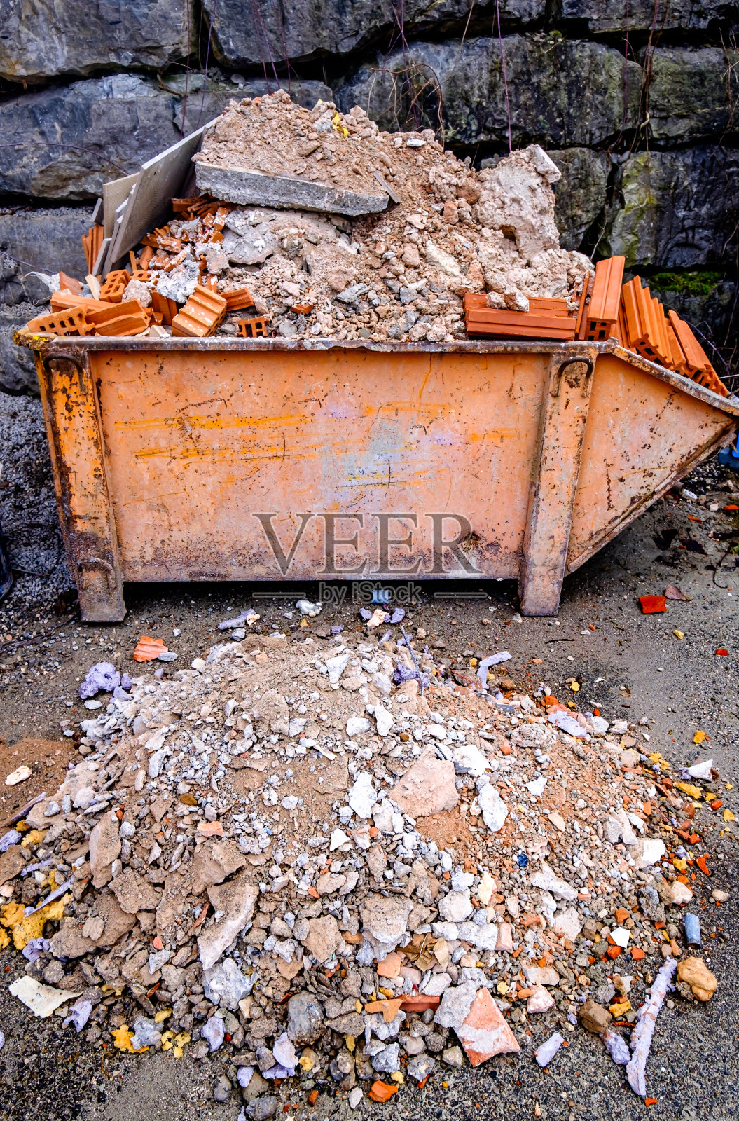 正在拆除的建筑工地的废物照片摄影图片