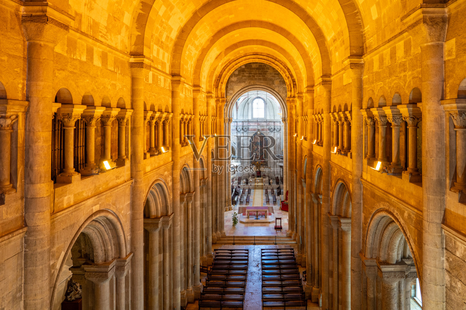 里斯本大教堂内部，葡萄牙照片摄影图片
