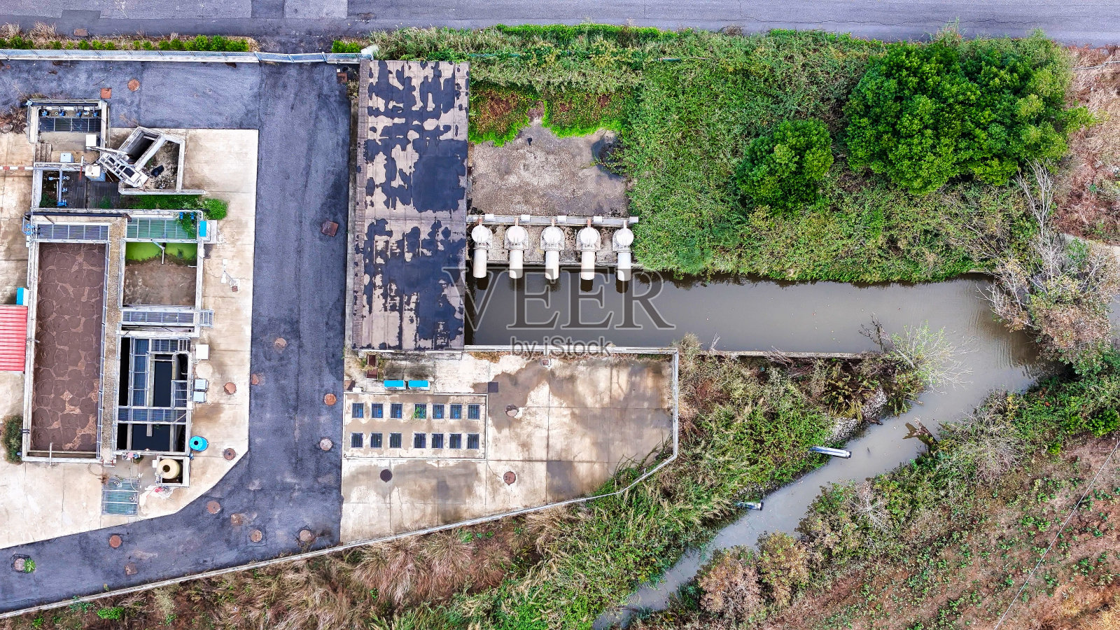 航拍无人机视野法活性污泥净化污水现代技术污水处理厂照片摄影图片