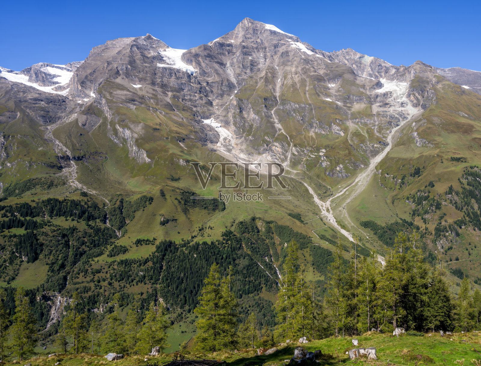 奥地利的陶恩山脉照片摄影图片