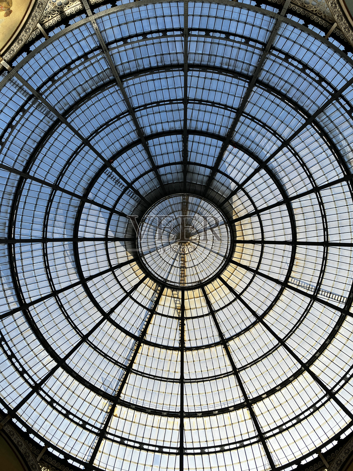 米兰市美丽的画廊的照片照片摄影图片