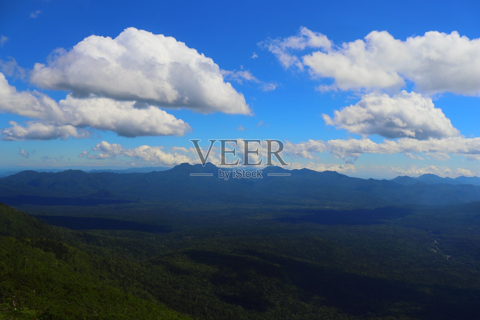 石kari山夏天照片摄影图片