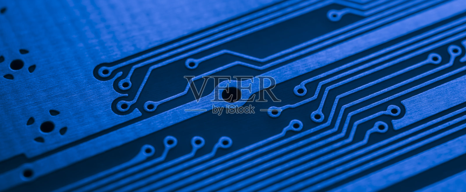 印刷电路板。轨道布局。照片摄影图片