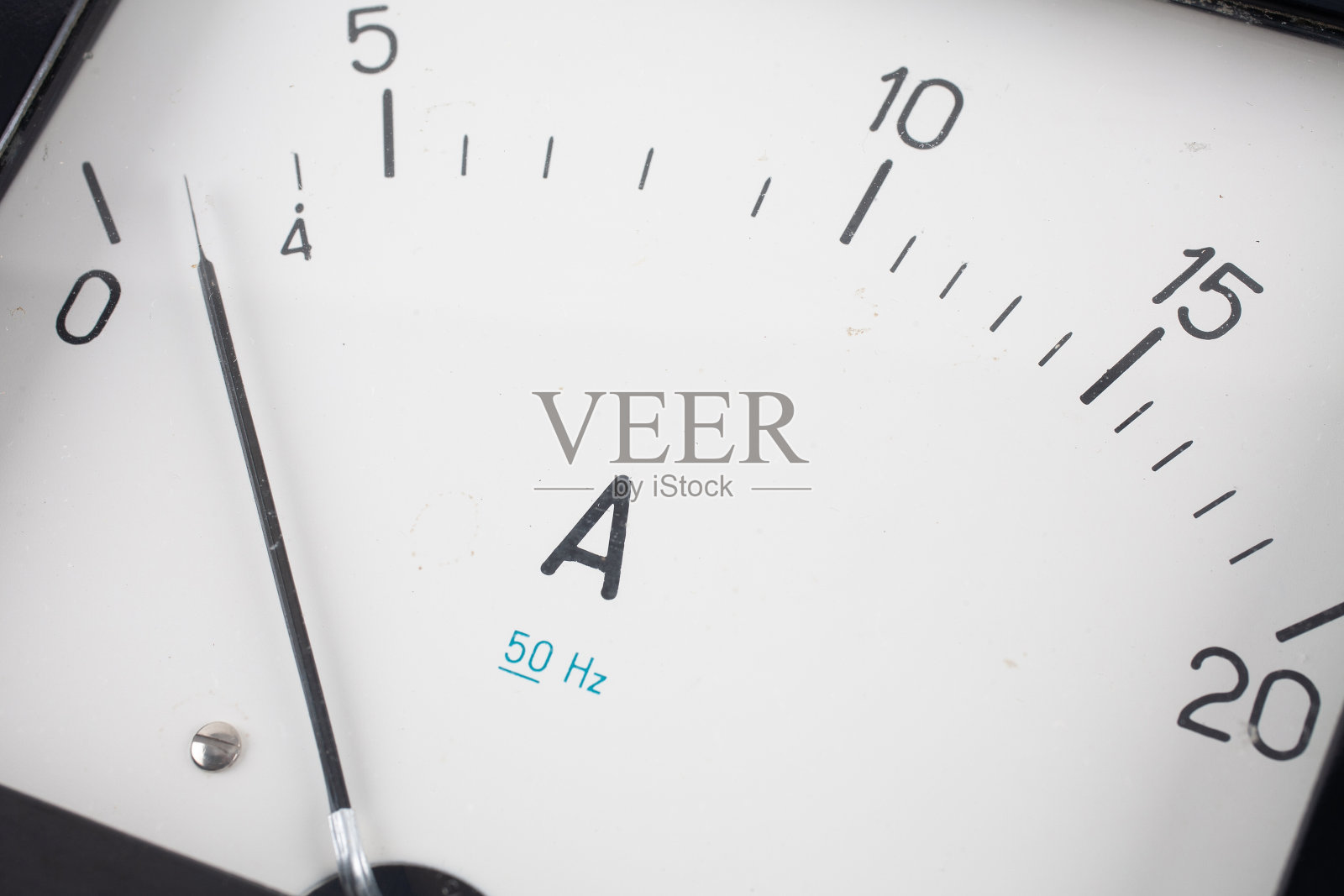 一个老式电流表的特写照片摄影图片