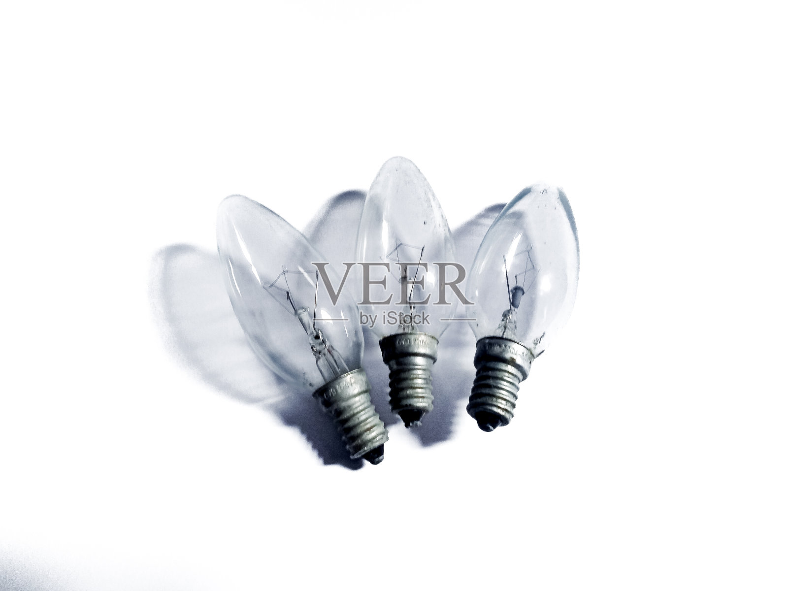 椭圆形透明灯泡照片摄影图片