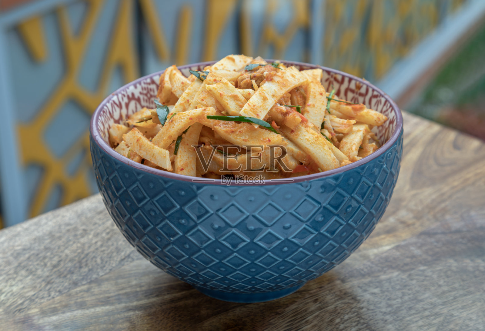 香辣竹笋炒五花肉照片摄影图片