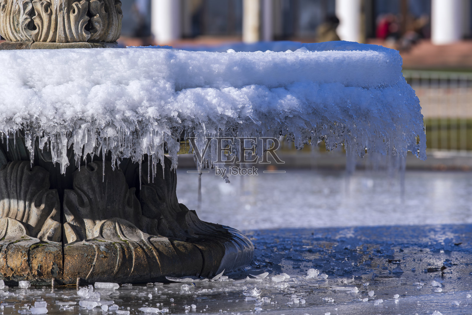 冰冻的喷泉照片摄影图片