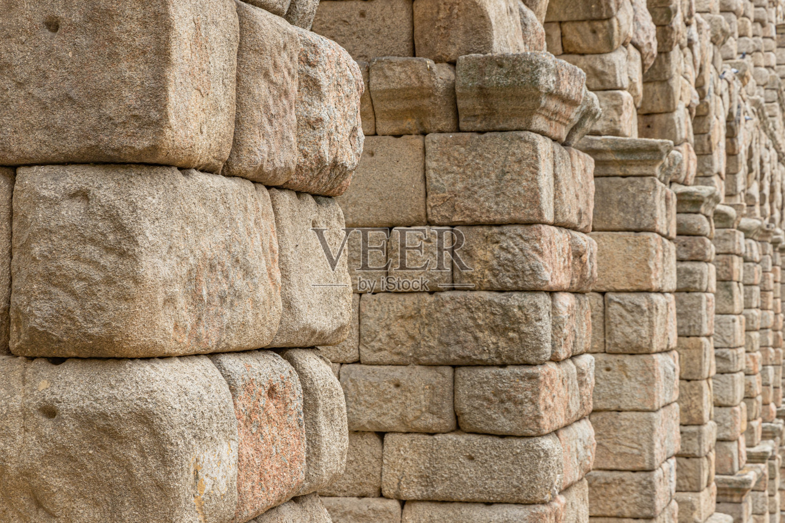 西班牙塞戈维亚罗马渡槽的细节照片摄影图片