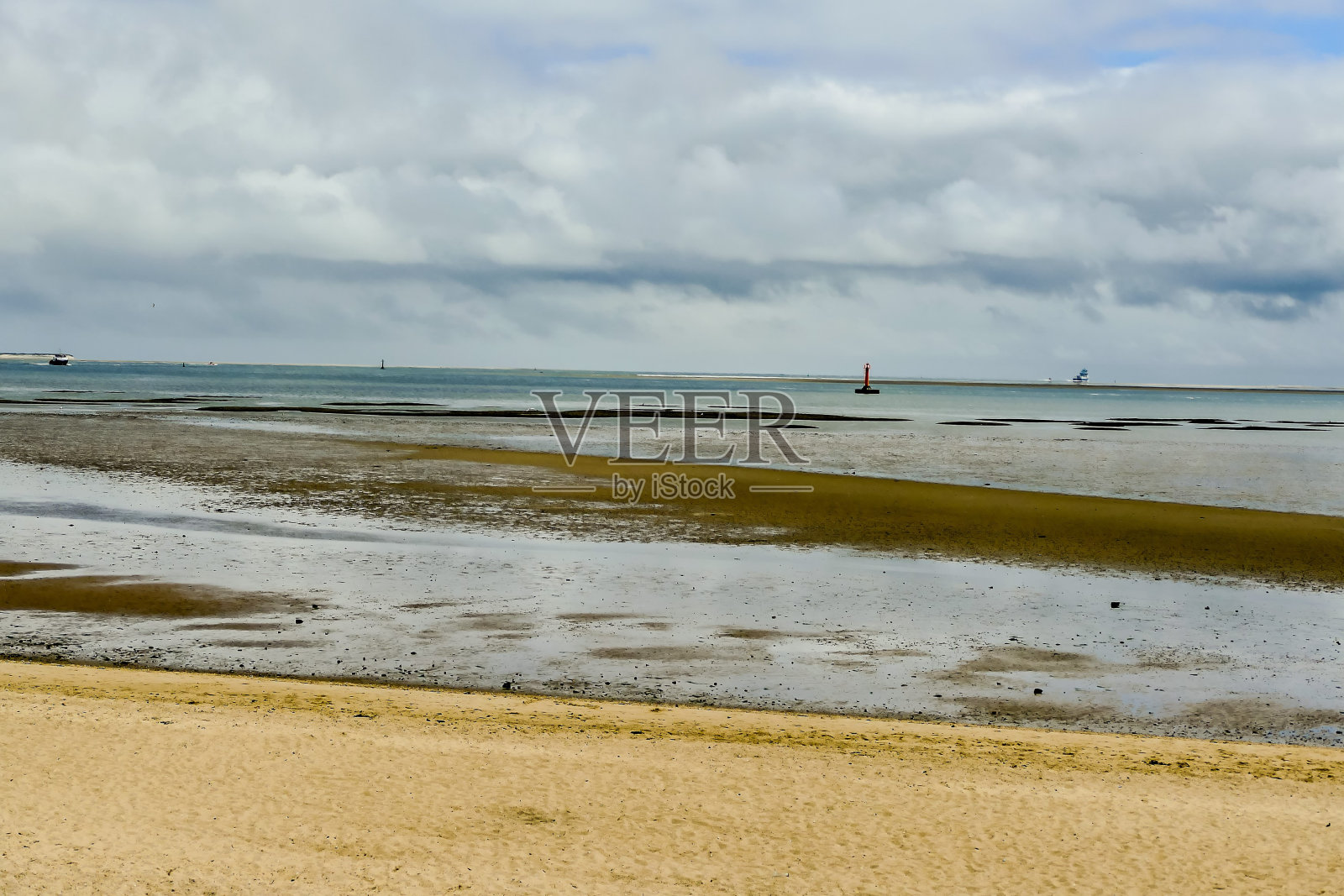 海滩和大海，在瑞典斯堪的纳维亚北欧照片摄影图片