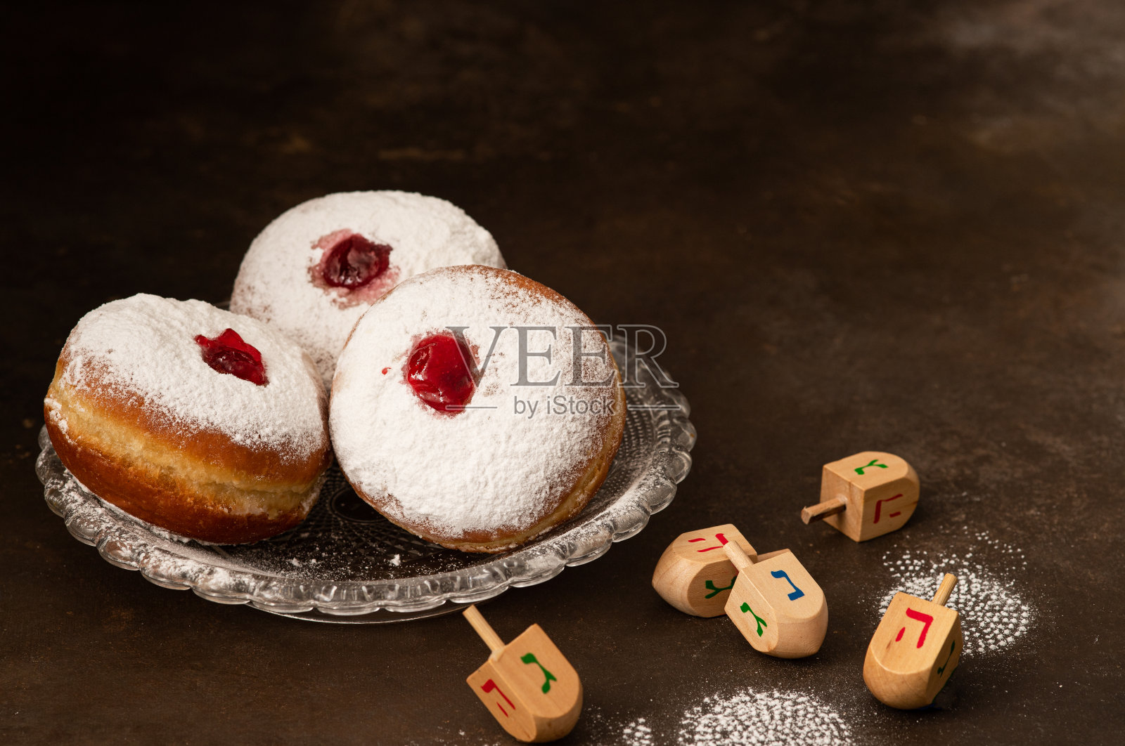 光明节甜甜圈 - 传统犹太节日食品照片摄影图片