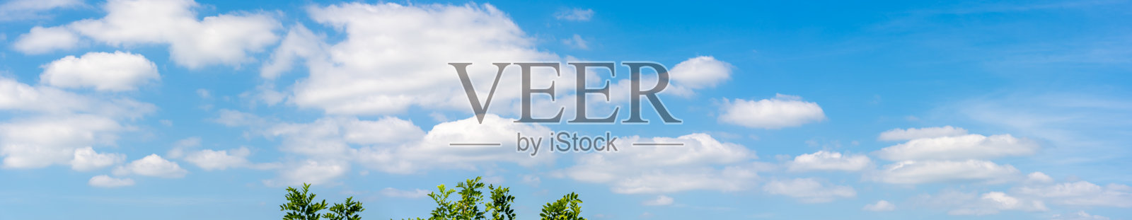 天空和云的全景视图背景照片摄影图片