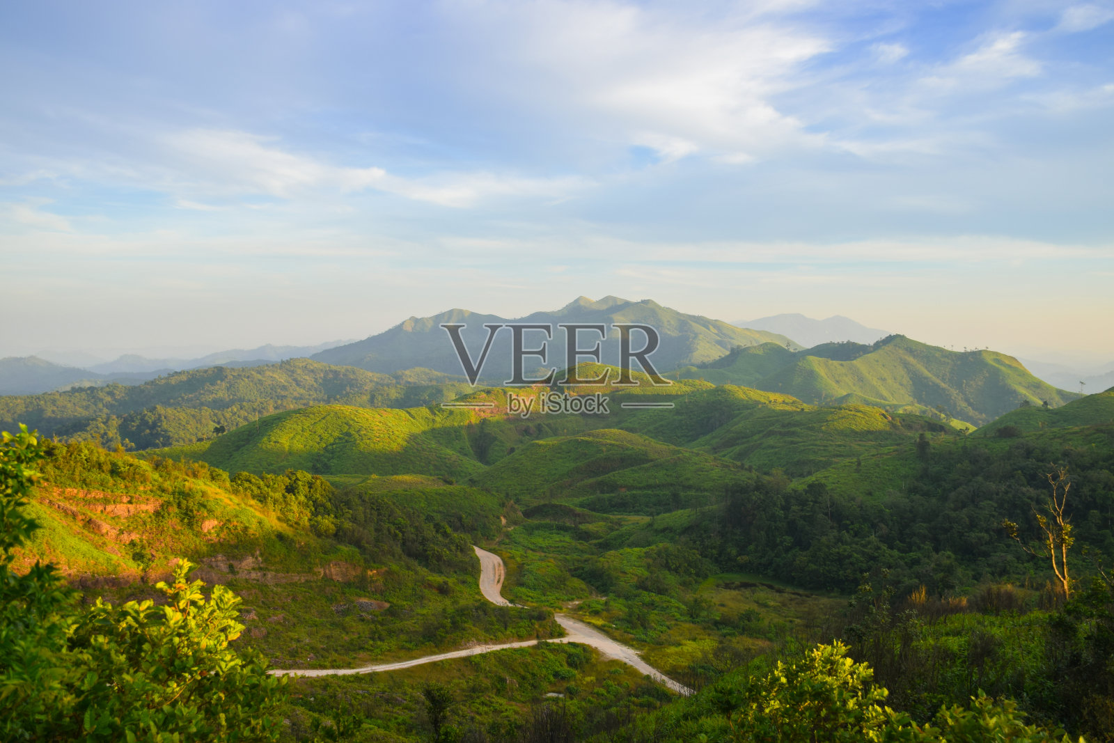 山顶风光自然尽收眼底照片摄影图片