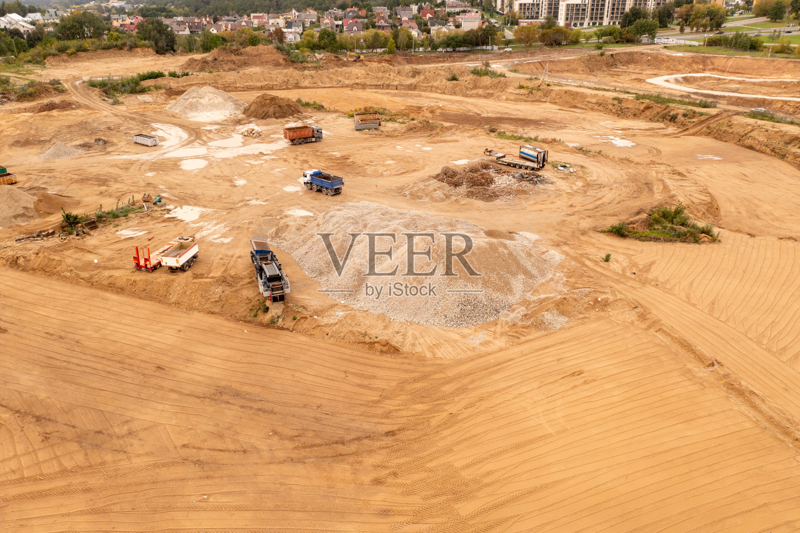 大型建筑工地和建筑机械的无人机摄影照片摄影图片