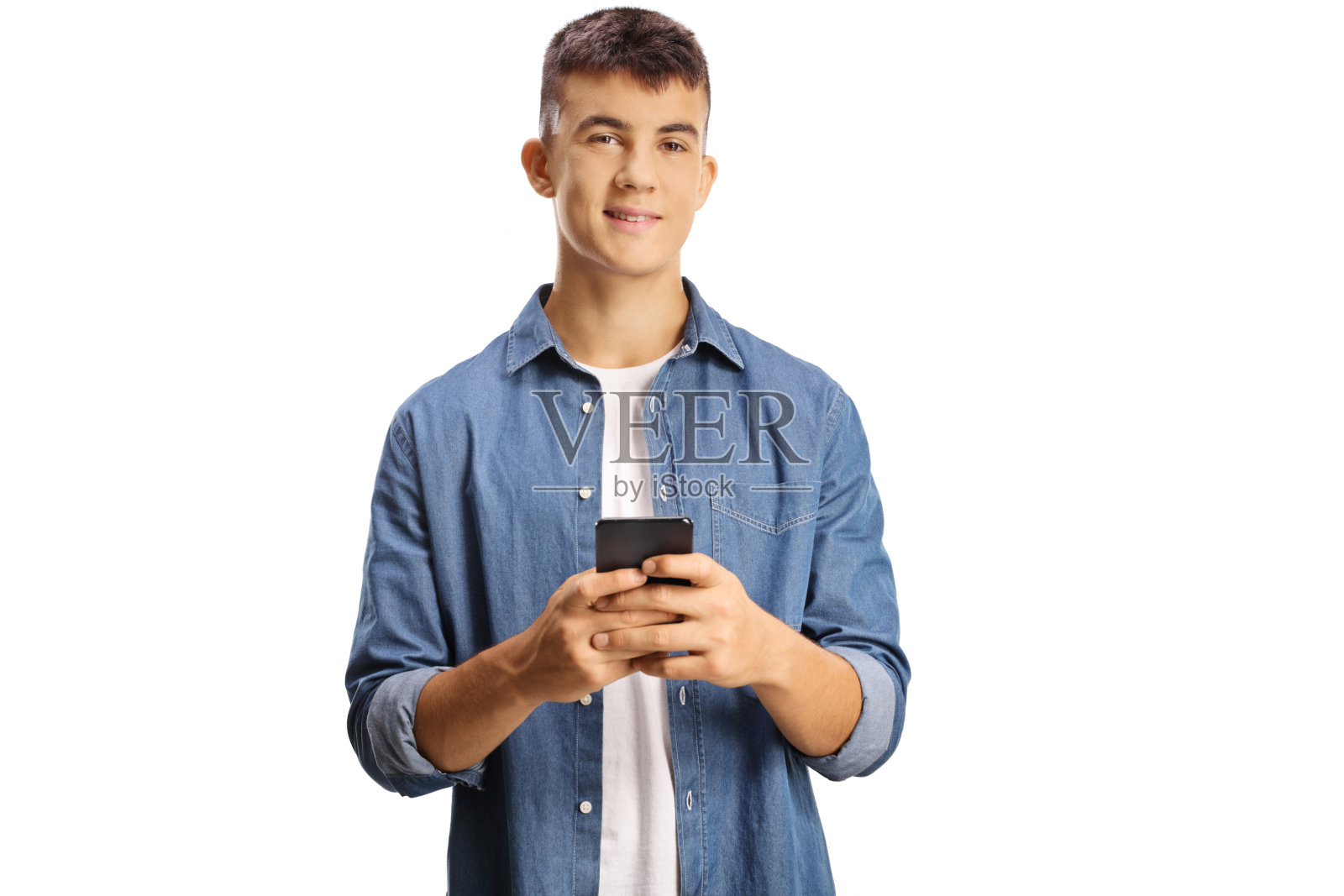 使用智能手机的z世代青少年照片摄影图片