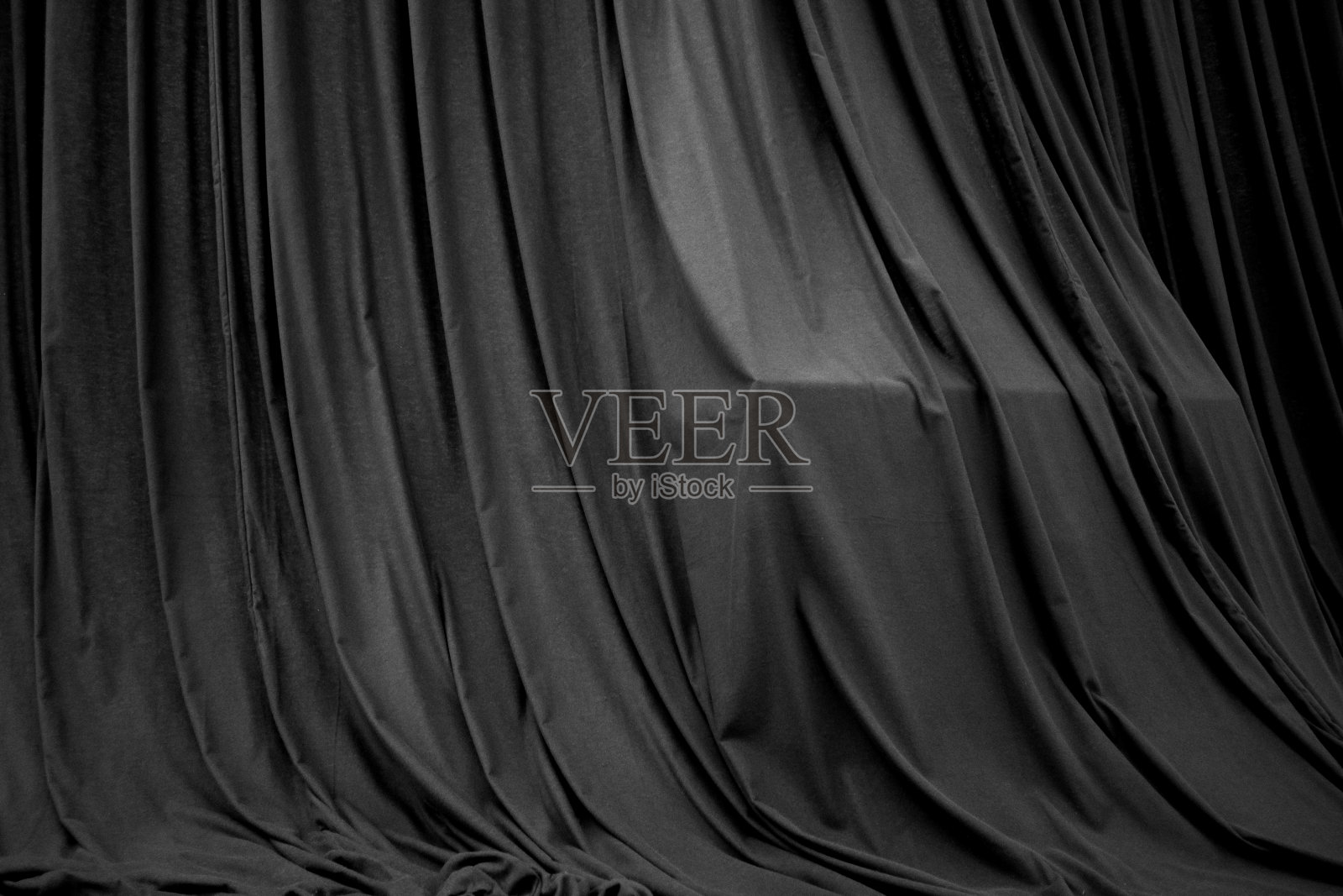 黑色窗帘后方方形物体的抽象视图照片摄影图片