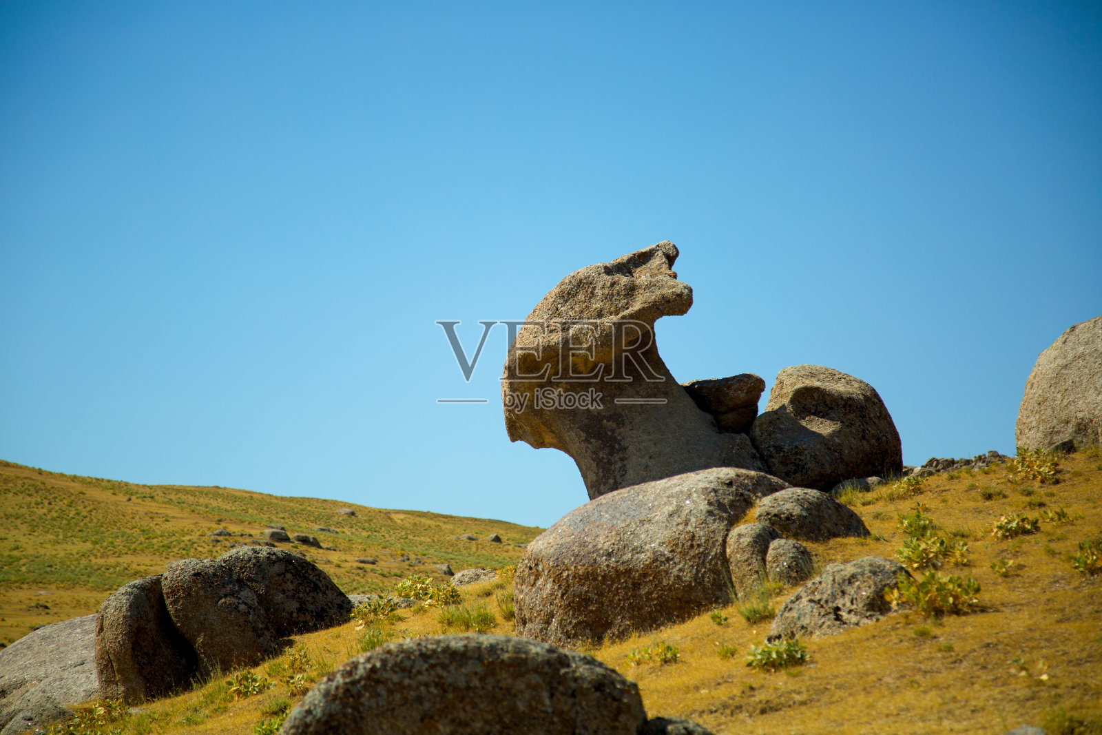 乌兹别克斯坦的蘑菇状岩石照片摄影图片