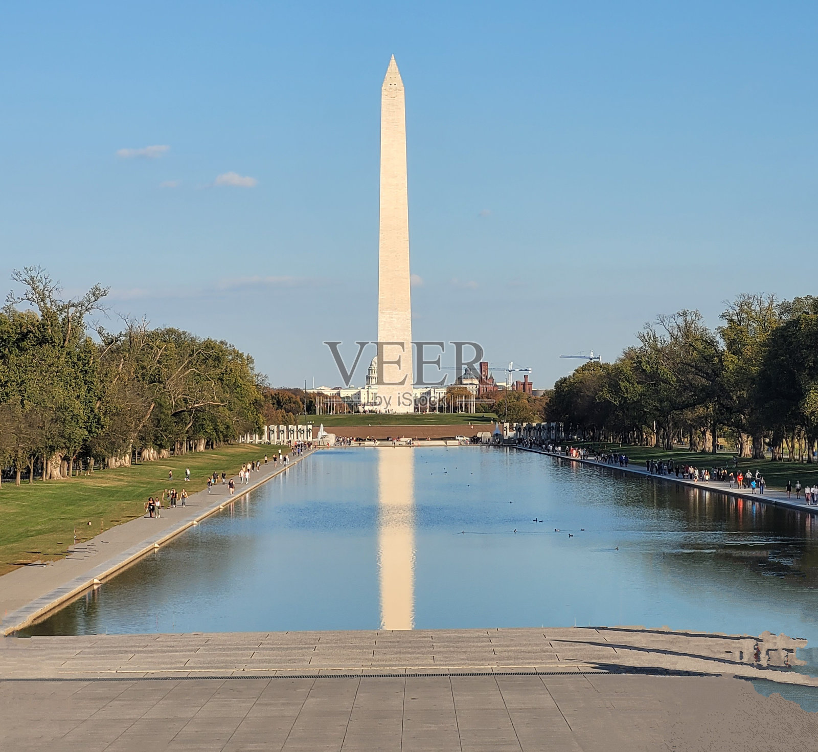 华盛顿纪念碑和林肯纪念堂倒影池照片摄影图片
