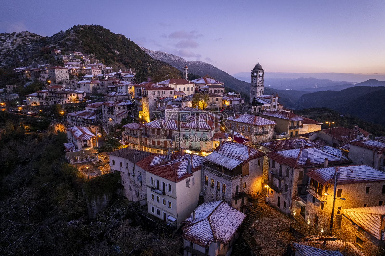 希腊Dimitsana村的航拍照片照片摄影图片