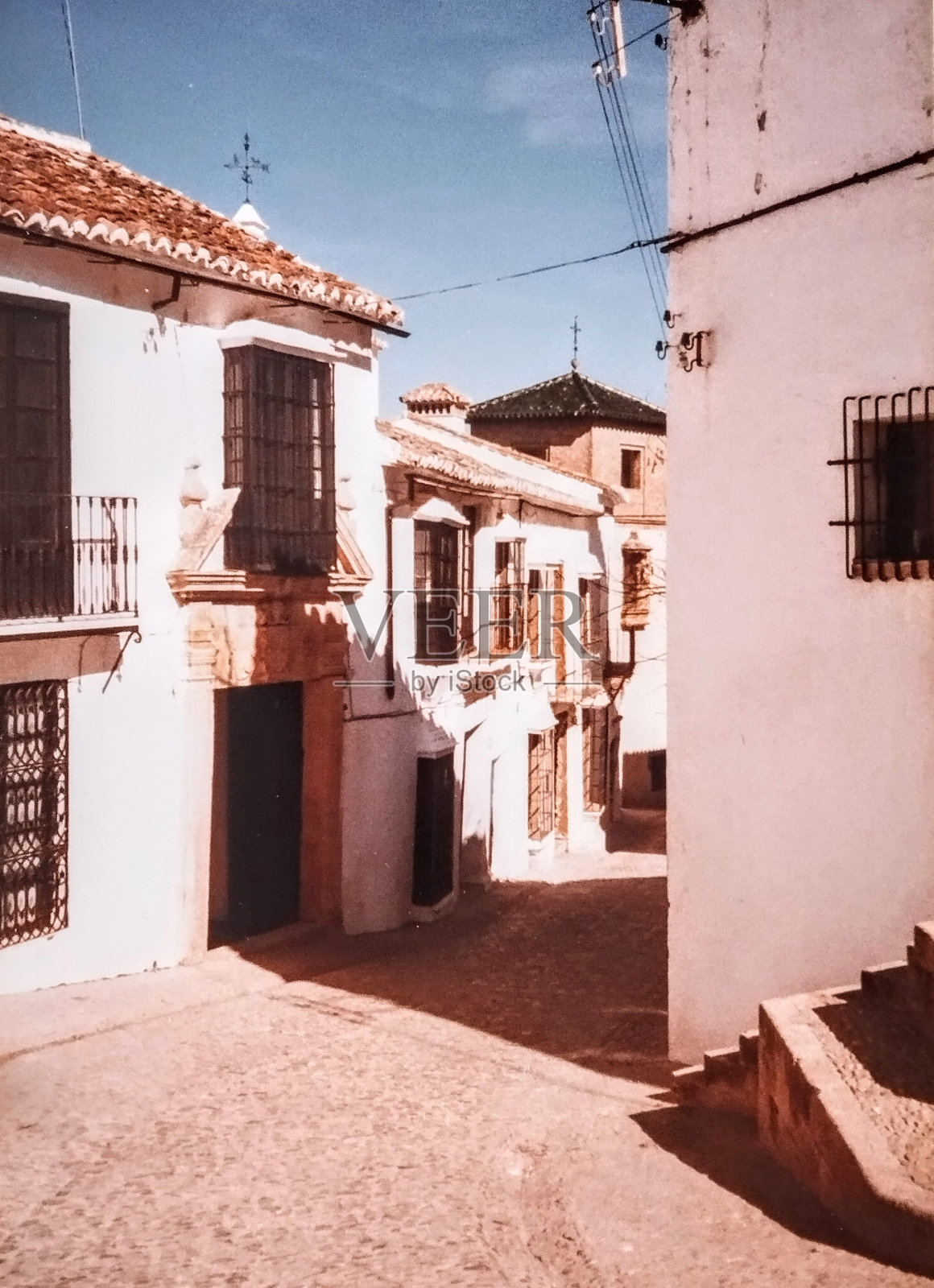 朗达一个迷人的小巷子。照片摄影图片