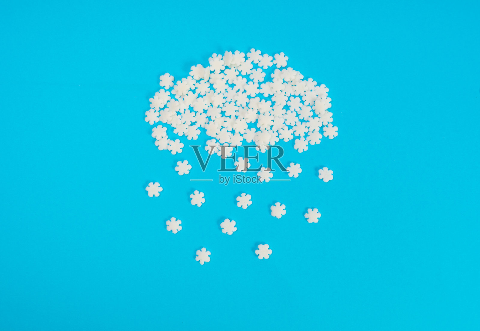 采购产品白色雪花，散糖雪，装饰圣诞星星，冰圣诞装饰照片摄影图片